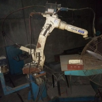 轉讓急賣二手機器人焊接工作站,二手焊接機器人