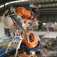 大量進(jìn)口工業(yè)機(jī)器人 出售, 噴涂機(jī)器人, 搬運機(jī)器人, 碼垛