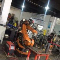 轉讓二手機器人二手工業機器人二手機器人沖床上下料