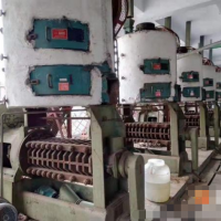 轉(zhuǎn)讓新到10臺(tái)200型榨油機(jī)