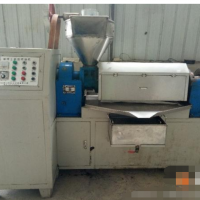 油博世380型榨油機(jī)轉(zhuǎn)讓。