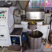轉(zhuǎn)讓益加益300全套五級(jí)榨油機(jī)