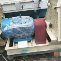 出售二手粉碎機(jī) 飼料37-55-75千瓦電機(jī) 牧羊