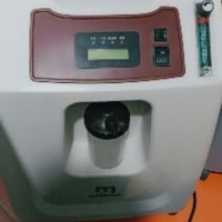 求購藥店樣機!保修一年!5升的制氧機