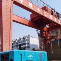 管道打壓清掃吹球專用柴油移動螺桿空壓機出租