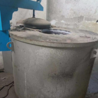 轉(zhuǎn)讓閑置鋁合金電爐壓鑄機(jī)熔化爐鋁錠熔爐
