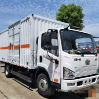 轉讓解放4.2米易燃氣體廂式運輸車 包上戶 可掛靠