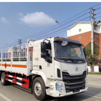 轉(zhuǎn)讓東風(fēng)柳乘龍單橋危險(xiǎn)品氣瓶運(yùn)輸車詳細(xì)配置