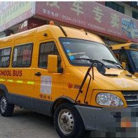 依維柯校車轉(zhuǎn)讓