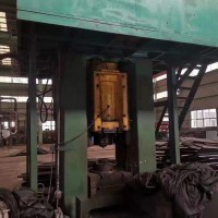 轉(zhuǎn)讓廠家處理抵賬機(jī)青鍛10000KN雙驅(qū)電動(dòng)螺旋壓力機(jī)