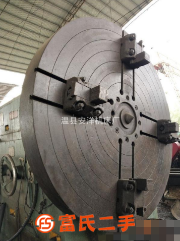 出售一臺青海重型61190－5米車床