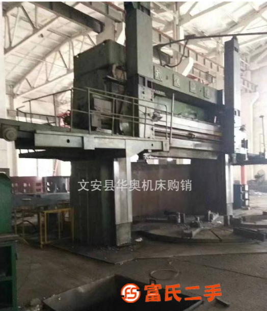 低價轉讓二手{武漢實佳5250立式車床}