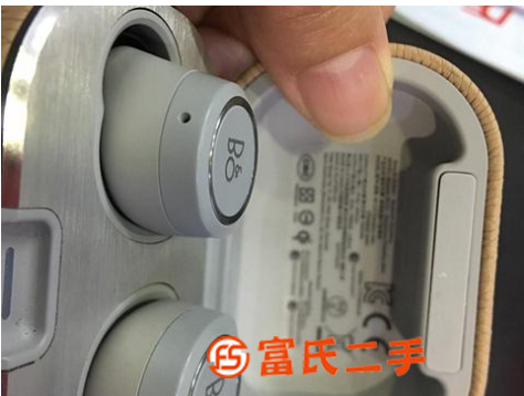 B&O E8 2.0藍牙耳機維修 換機 不開機 單邊無聲音