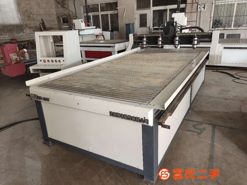 轉(zhuǎn)讓二手1325多頭浮雕雕刻機