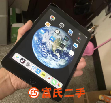 女兒的mini蘋果平板電腦