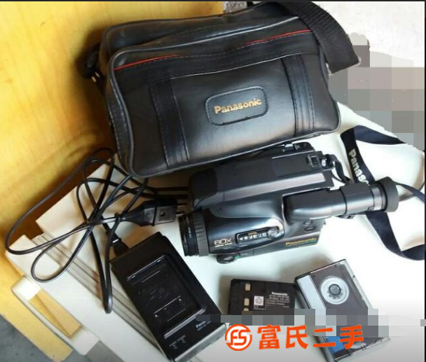 出:松下NV-S850磁帶攝像機一臺