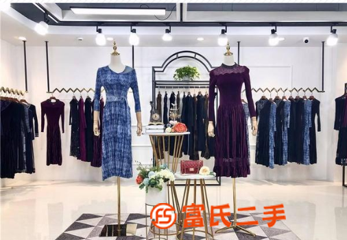 秋冬大碼女裝連衣裙_三宅一生品牌折扣連衣裙批發