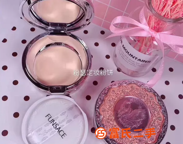 最近看到好多人在用粉瑟的粉餅效果怎么樣？