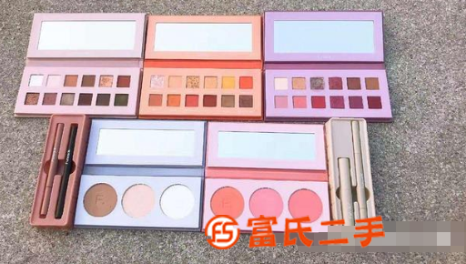 粉瑟新品眼影盤上色會有色差嗎？色彩好搭配嗎？
