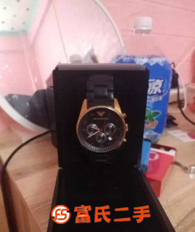 阿瑪尼男士腕表