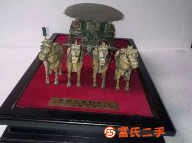 送國際友人陜西特色禮品，西安精品一/十銅車馬工藝品
