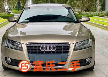 奧迪A52010款A5Coupe2.0TFSI無級