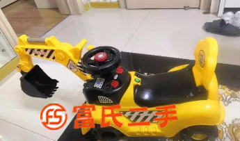 兒童玩具電動挖掘機  55元