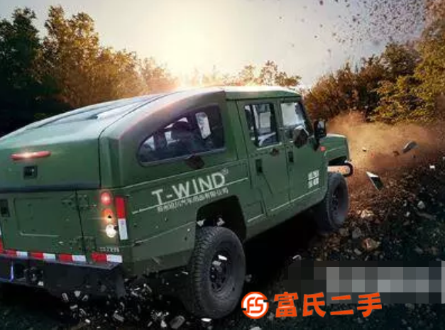 北汽勇士皮卡車后箱蓋貨箱尾箱斜蓋改裝件