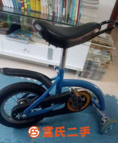 兒童自行車，