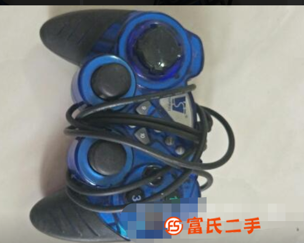 游戲手柄。