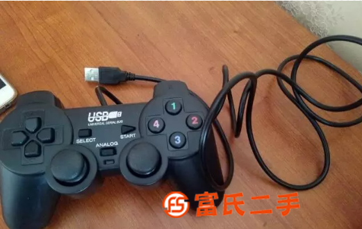 全新電腦游戲手柄帶振動