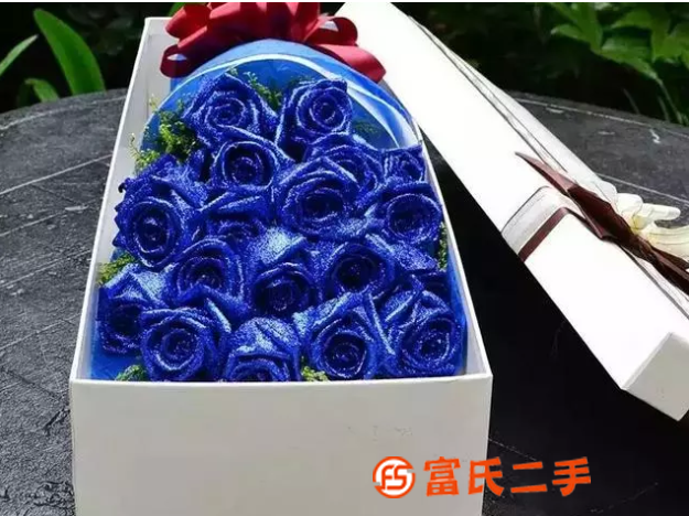 南寧花藝插花培訓(xùn)現(xiàn)場(chǎng)花藝布置婚慶喜宴承辦-花束花籃