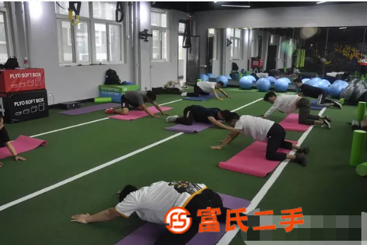 高新運(yùn)動(dòng)健身學(xué)院零基礎(chǔ)私教培訓(xùn)
