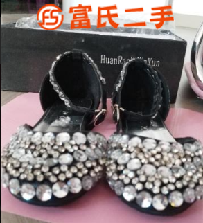 女款涼鞋帶鉆