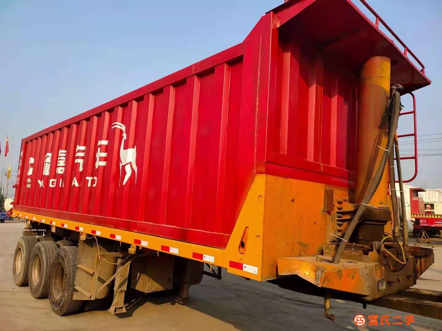出售二手8.5米后翻半掛車，原車橋，原車手續(xù)
