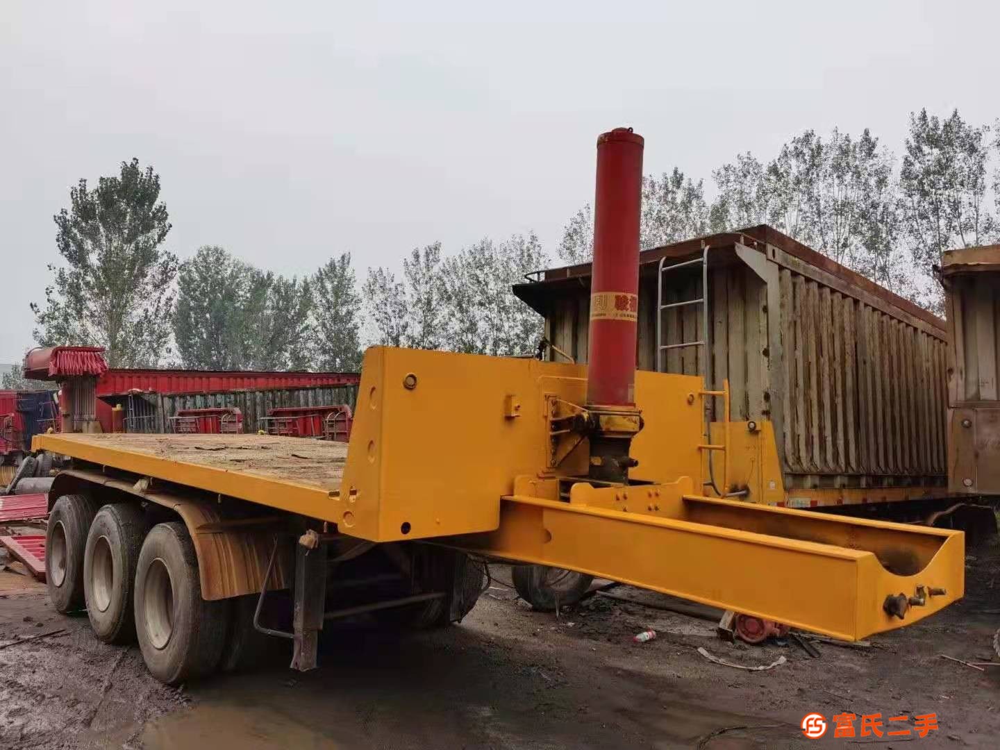 出售二手7.5米8米20英尺集裝箱專用平板后翻，手續(xù)齊全
