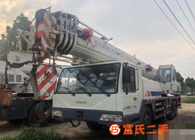 求購二手國三國四25噸4節(jié)5節(jié)臂吊車自己用