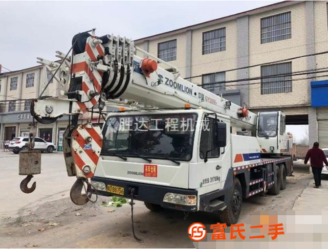 出售2015年中聯(lián)QY25V542.1汽車(chē)吊