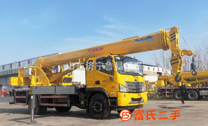 廠家直銷各種型號 汽車吊 隨車吊 船吊 隨車挖 挖掘機 抓木