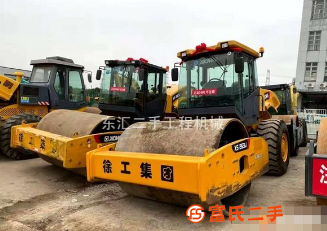《送貨上門(mén)》便宜出售原裝二手20噸22噸26噸振動(dòng)壓路機(jī)