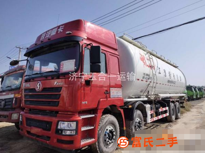 出售各種年限國四國五四橋水泥罐車各種品牌出售價格超低歡迎咨詢