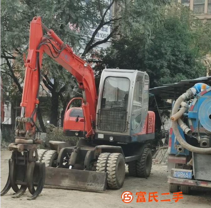 轉(zhuǎn)讓抓機(jī)夾機(jī)輪挖