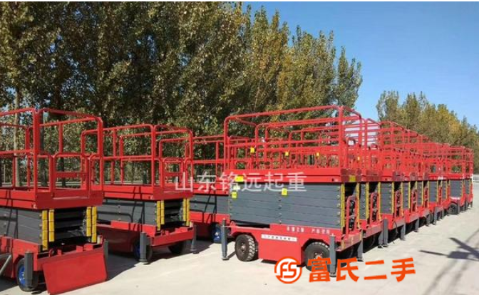 長期回收并出售二手升降機二手高空作業(yè)升降機二手升降平臺