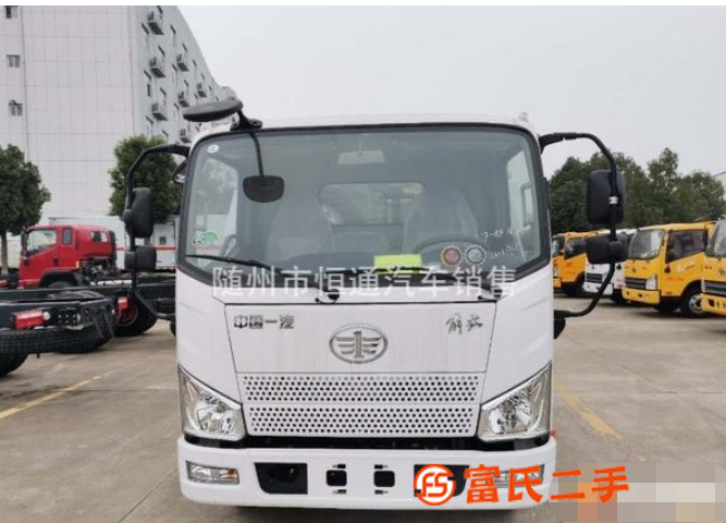 轉讓解放J6一拖二清障拖車
