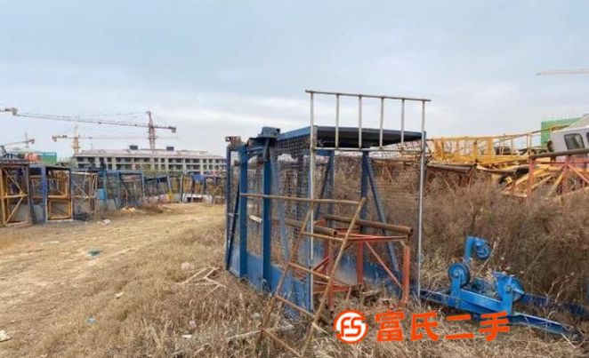 轉(zhuǎn)讓處理寶亮物料提升機(jī)5臺(tái)整理完好