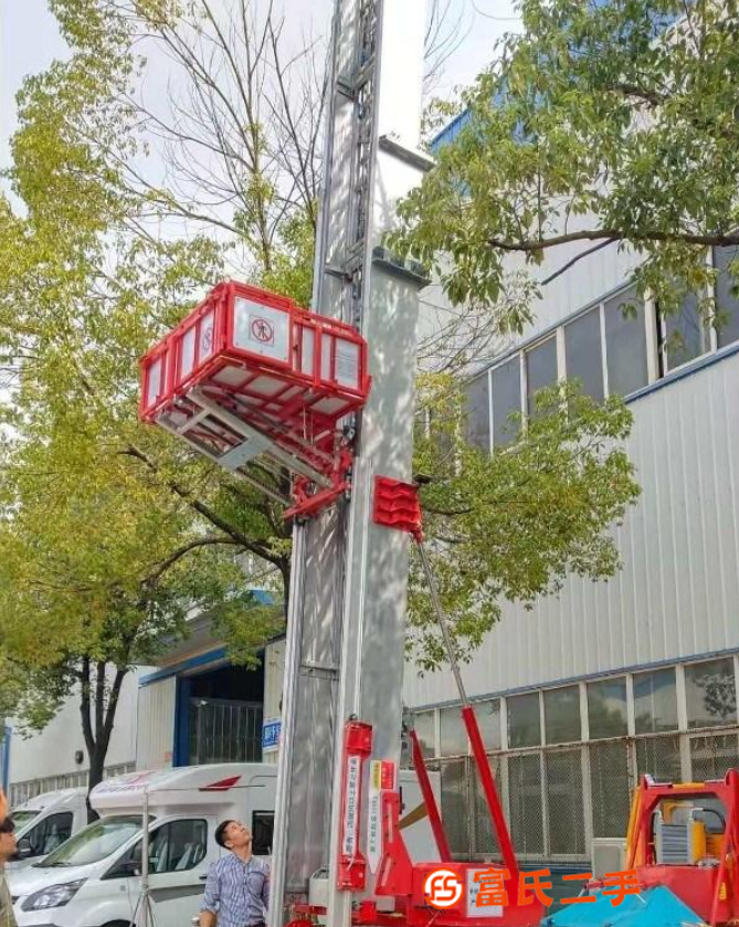 轉(zhuǎn)讓特價處理32米云梯車多臺 現(xiàn)車處理