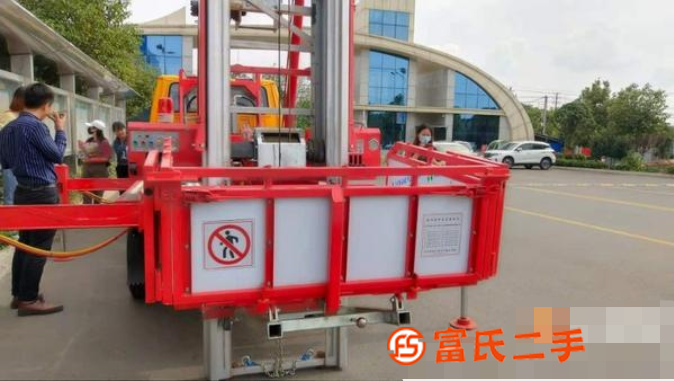 超低價出售現車32米高空送料車