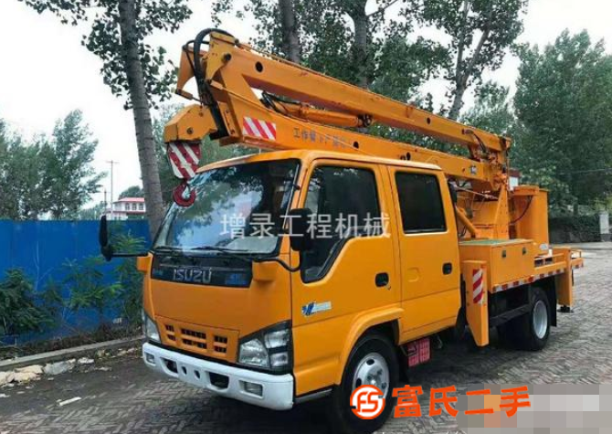 轉讓愛知14米高空作業車,五十鈴600p,電噴發動機
