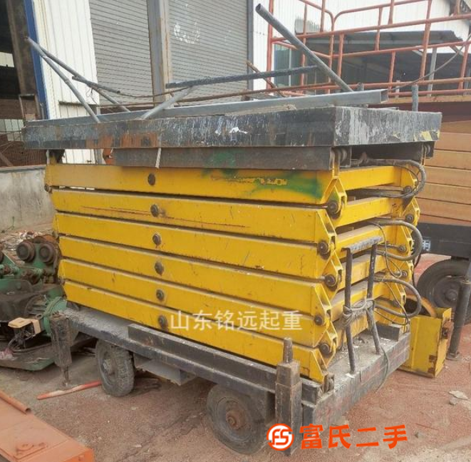 長期回收各種型號二手升降機高空作業車回收高空作業平臺