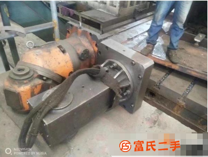 轉(zhuǎn)讓齊二T6916D重型落地鏜銑床